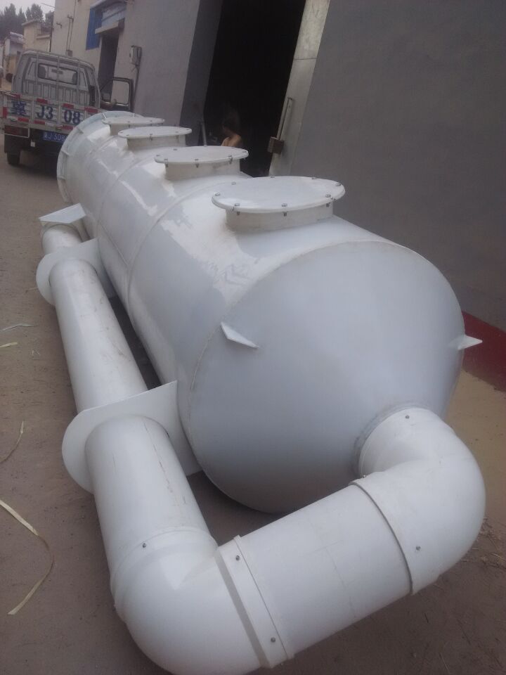 造紙廠廢氣惡臭處理采用什么方案，噴淋塔+UV光解氧化設(shè)備配套處理的一套方案。