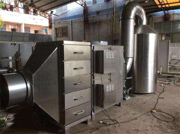 青島化學工業(yè)難聞氣味凈化工藝－化學廢氣回收方案